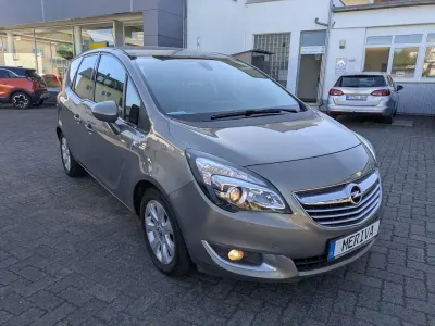 Gebraucht Opel Meriva Innovation 140 PS (102 kW) 2016 Braun Van / Kleinbus