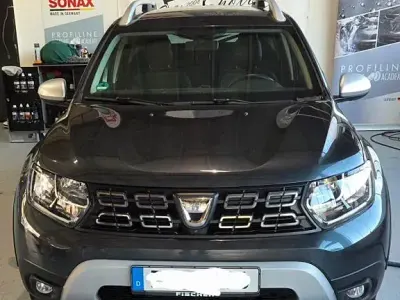 Gebraucht Dacia Duster Prestige 150 PS (110 kW) 2021 Grau SUV