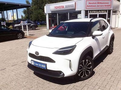 Neu Toyota Yaris Cross 131 PS (96 kW) 2025 Schneeweiß SUV
