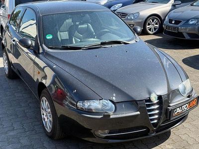 Usata Alfa Romeo 147 Distinctive 120 CV (88 kW) 2004 Nero Utilitaria