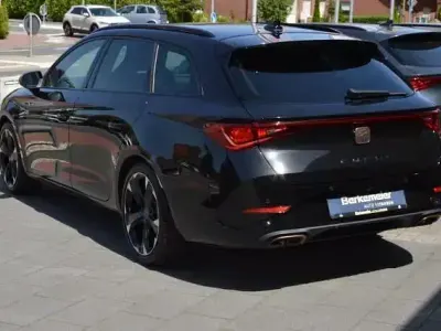 Gebraucht Cupra Leon 204 PS (150 kW) 2024 Mitternachtsschwarz (metallic) Limousine