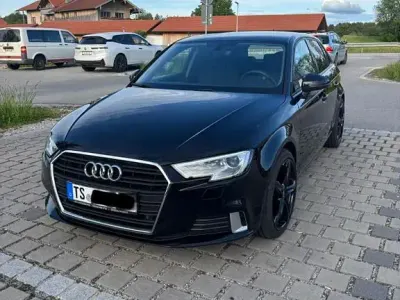 Używany Audi A3 Sport 116 KM (85 kW) 2017 Czarny Sedan/Limuzyna