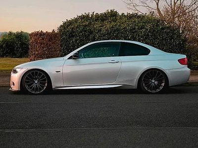 Gebraucht BMW 320 M Sport 170 PS (125 kW) 2007 Silber Coupé