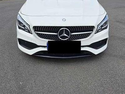 Mercedes CLA200