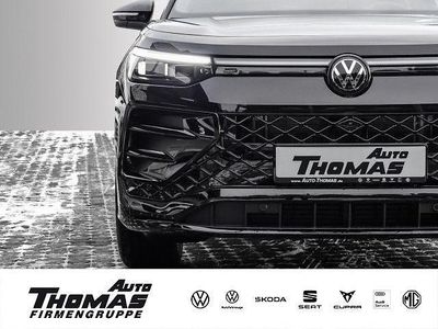 Neu VW Tayron R-line 193 PS (141 kW) 2026 Grenadillschwarz metallic SUV