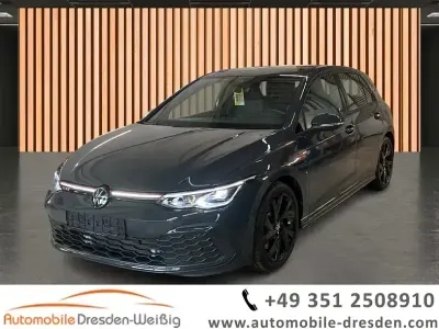 Gebraucht VW Golf VIII GTI 245 PS (180 kW) 2024 Uranograu Limousine