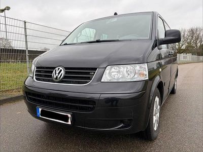 Schwarz Gebraucht 2003 VW Multivan Comfortline Van | 8.900 €