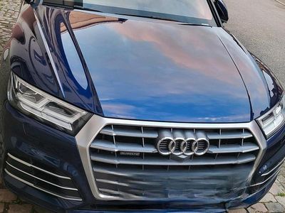 Blau Gebraucht 2018 Audi Q5 S-Line SUV | 27.200 € (Etwas zu teuer)