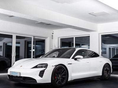 Weiß Gebraucht 2023 Porsche Taycan GTS Limousine | 76.500 €