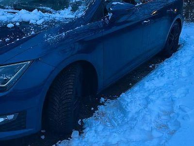 Blau Gebraucht 2015 Seat Leon ST Kombi | 9.900 € (Guter Preis)