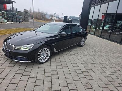 Schwarz Gebraucht 2016 BMW 740L Limousine | 29.450 €
