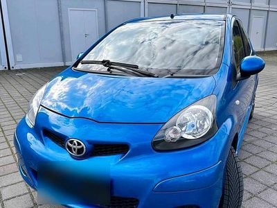 Usata Toyota Aygo 68 CV (50 kW) 2009 Blu Utilitaria