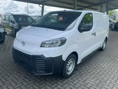 Neu Toyota Proace 100 kW (136 PS) 2026 Icywhite Van / Kleinbus