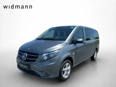 Gebraucht Mercedes Vito 163 PS (119 kW) 2023 Selenitgrau metallic Van