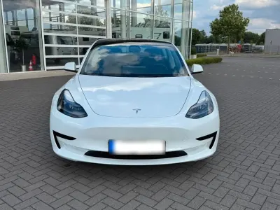 Gebraucht Tesla Model 3 239 kW (325 PS) 2023 Weiß Limousine