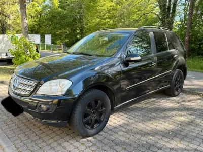 Brugt Mercedes ML320 226 HK (166 kW) 2005 Sort SUV