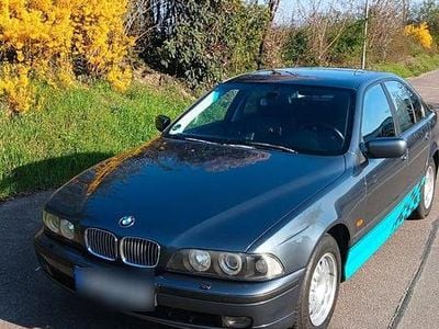 Second-hand BMW 523 Sport Line 170 CP (125 kW) 1998 Gri Berlinǎ