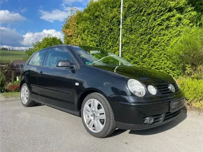 Gebraucht VW Polo Highline 75 PS (55 kW) 2002 Schwarz Kleinwagen