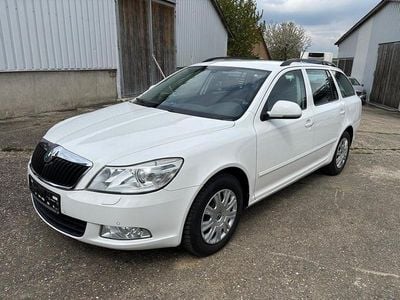 Usata Skoda Octavia Ambiente 140 CV (102 kW) 2011 Bianco Station wagon