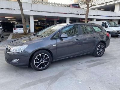 Gebraucht Opel Astra 160 PS (117 kW) 2011 Grau Kombi