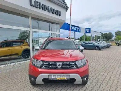Gebraucht Dacia Duster Prestige 150 PS (110 kW) 2022 Rot SUV