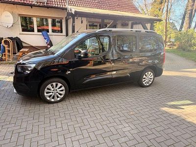 Second-hand Opel Combo Life Innovation 131 CP (96 kW) 2020 Negru Monovolum
