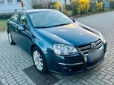 gebraucht VW Jetta 1.4 TSI*AUTOMATIK*NAVI*SHZ*PDC*TÜV 04/25