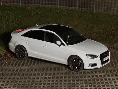 Weiß Gebraucht 2016 Audi A3 Sport Limousine | 17.000 € (Etwas zu teuer)