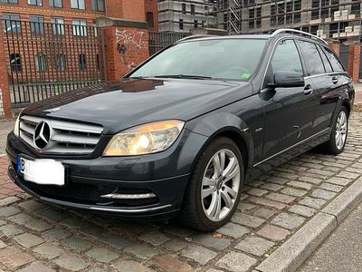 Gebraucht Mercedes C220 Avantgarde 180 PS (132 kW) 2010 Grau Kombi