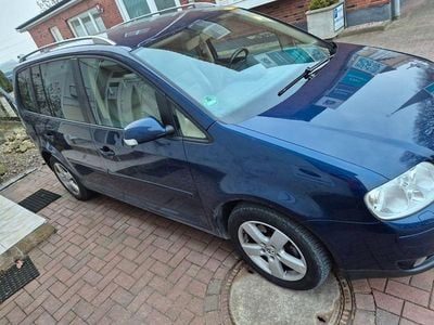 Second-hand VW Touran Trendline 140 CP (102 kW) 2005 Albastru Monovolum