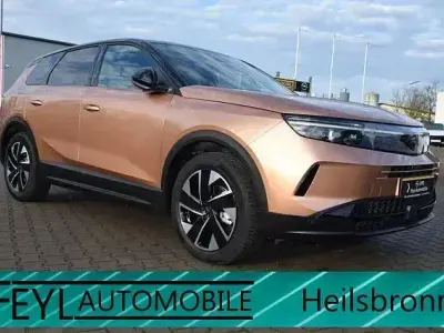 Używany Opel Grandland Electric 145 KM (106 kW) 2024 Brązowy SUV