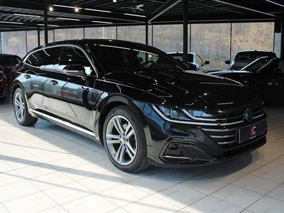 Second-hand VW Arteon R-line 200 CP (147 kW) 2023 Negru Berlinǎ