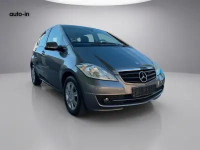 Gebraucht Mercedes A180 Classic 116 PS (85 kW) 2011 Grau Kleinwagen