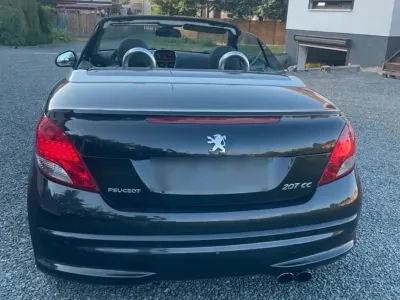 Gebraucht Peugeot 207 CC 120 PS (88 kW) 2011 Schwarz Cabrio