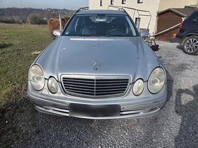 Gebraucht Mercedes E280 Elegance 177 PS (130 kW) 2005 Silber Kombi