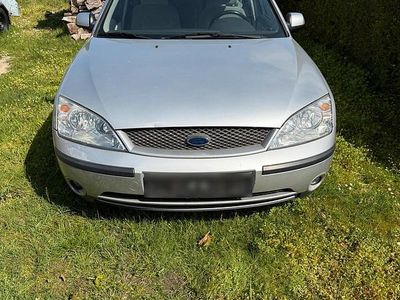 Usata Ford Mondeo 170 CV (125 kW) 2001 Argento Berlina