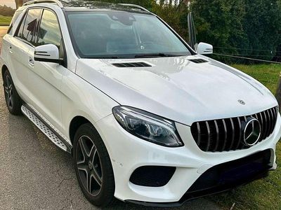 Weiß Gebraucht 2018 Mercedes GLE350 AMG line SUV | 38.500 € (Etwas zu teuer)