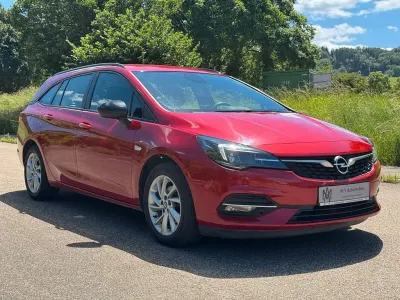 Gebraucht Opel Astra Business 122 PS (89 kW) 2021 Rot Kombi