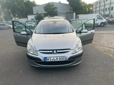Gebraucht Peugeot 307 101 PS (74 kW) 2005 Silber Limousine