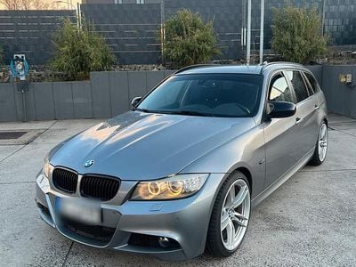 Gebraucht BMW 320 M Sport 163 PS (119 kW) 2011 Grau Kombi