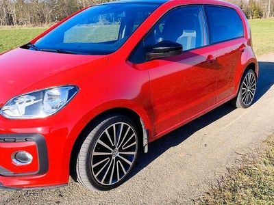 Gebraucht VW up! high up! 90 PS (66 kW) 2018 Rot Kleinwagen