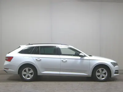 Second-hand Skoda Superb Ambition 150 CP (110 kW) 2021 Alb Break