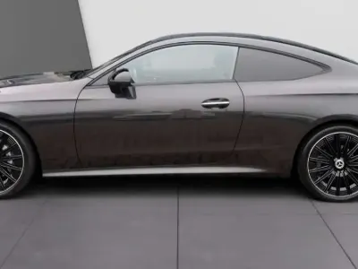 Gebraucht Mercedes CLE200 204 PS (150 kW) 2024 Grau Coupé