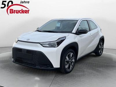 Neu Toyota Aygo X Active 116 PS (85 kW) 2026 Weiß SUV