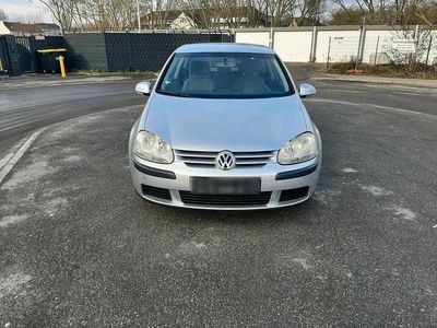 Silber Gebraucht 2005 VW Golf IV Kombi | 3.200 € (Etwas zu teuer)