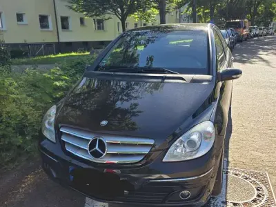 Używany Mercedes B200 140 KM (102 kW) 2007 Czarny Minivan