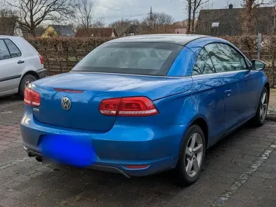 Gebraucht VW Eos 122 PS (89 kW) 2011 Blau Cabrio