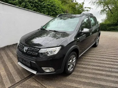 Gebraucht Dacia Sandero Prestige 90 PS (66 kW) 2018 Schwarz Limousine