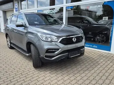 Gebraucht SsangYong Rexton Sapphire 181 PS (133 kW) 2018 Grau SUV