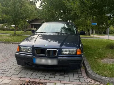 Gebraucht BMW 316 102 PS (75 kW) 1992 Blau Limousine